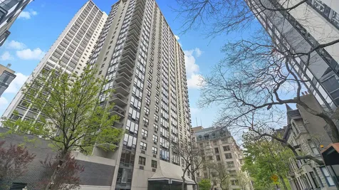 1313 North Ritchie Court Chicago IL 60610