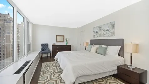 1313 North Ritchie Court Chicago IL 60610