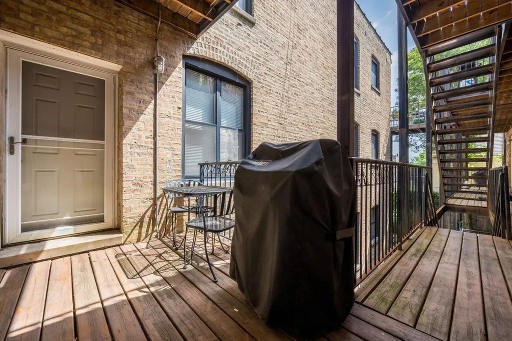 1658 West Wabansia Avenue Chicago IL 60622