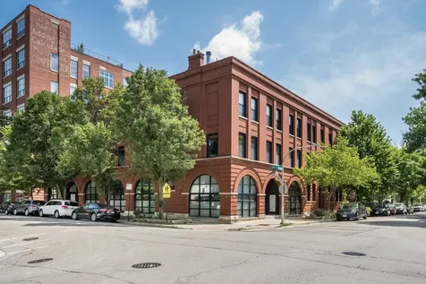 1658 West Wabansia Avenue Chicago IL 60622