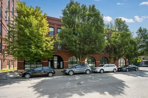 1658 West Wabansia Avenue Chicago IL 60622