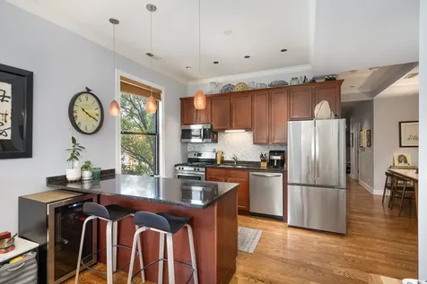 1658 West Wabansia Avenue Chicago IL 60622