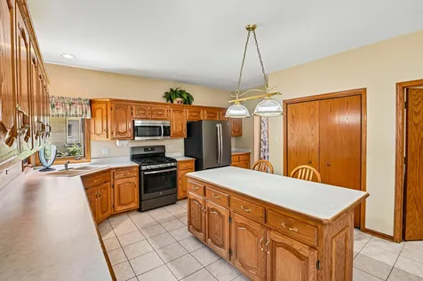 9237 Kedvale Avenue Oak Lawn IL 60453