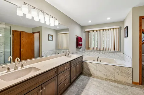 9237 Kedvale Avenue Oak Lawn IL 60453