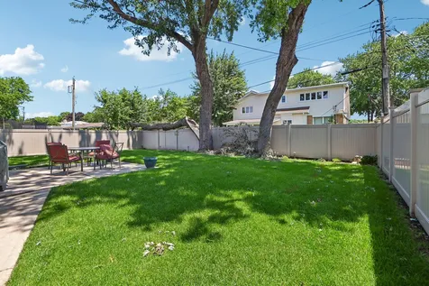 9237 Kedvale Avenue Oak Lawn IL 60453