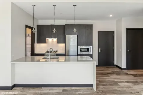 171 North Aberdeen Street Chicago IL 60607