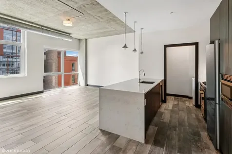 171 North Aberdeen Street Chicago IL 60607