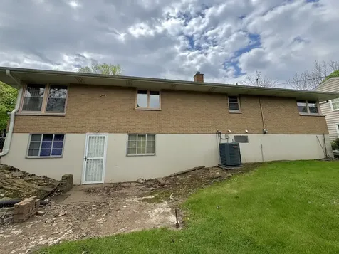 303 Gayle Avenue Dekalb IL 60115