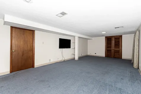 10245 South 52nd Avenue Oak Lawn IL 60453