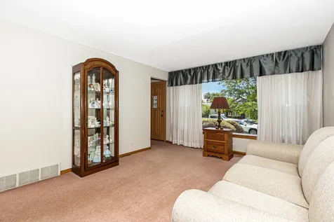 10245 South 52nd Avenue Oak Lawn IL 60453