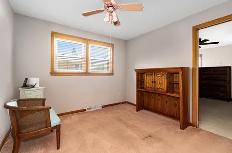 10245 South 52nd Avenue Oak Lawn IL 60453