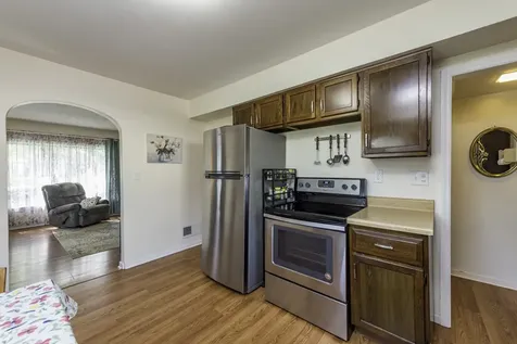 3315 Emmaus Avenue Zion IL 60099
