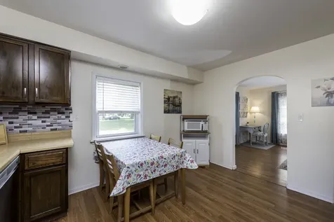 3315 Emmaus Avenue Zion IL 60099