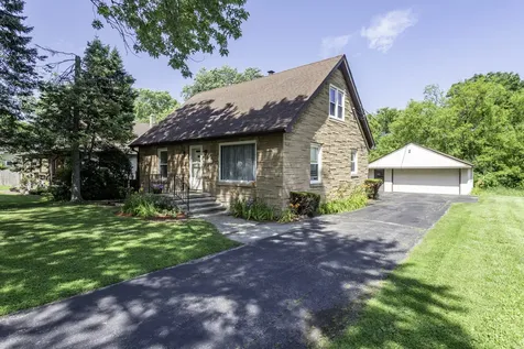 3315 Emmaus Avenue Zion IL 60099