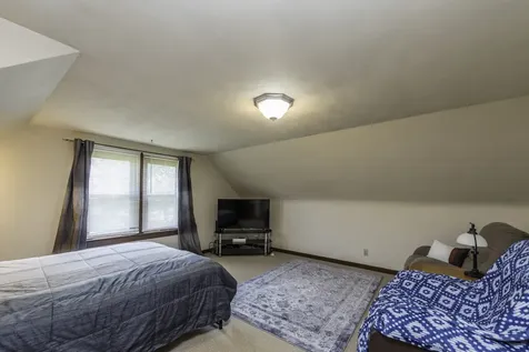 3315 Emmaus Avenue Zion IL 60099