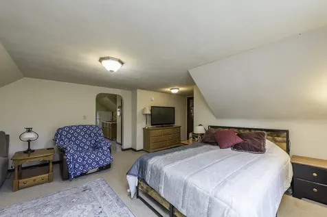 3315 Emmaus Avenue Zion IL 60099