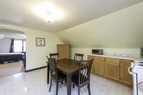 3315 Emmaus Avenue Zion IL 60099