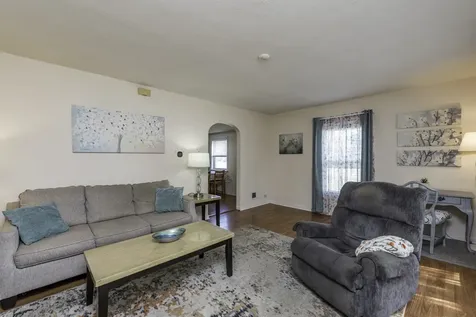 3315 Emmaus Avenue Zion IL 60099