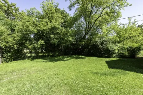 3315 Emmaus Avenue Zion IL 60099