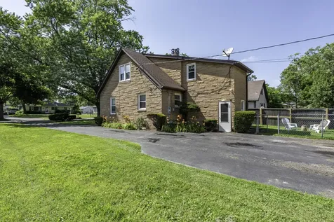 3315 Emmaus Avenue Zion IL 60099