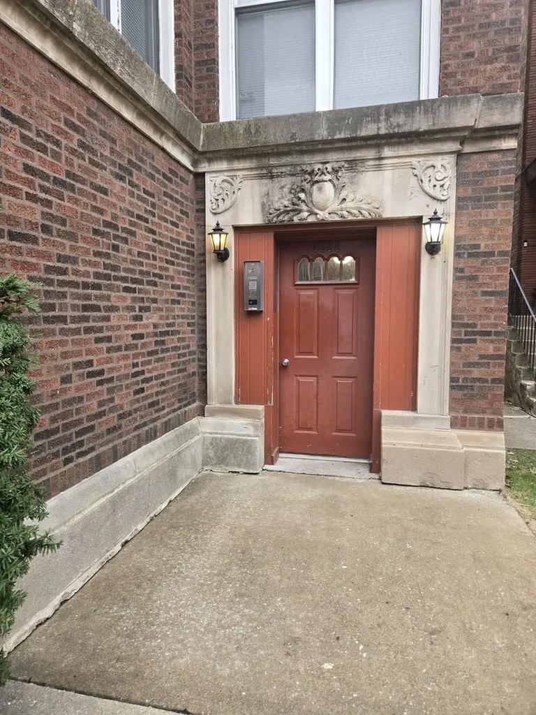 6730 South Merrill Avenue Chicago IL 60649