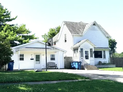 411 West Washington Street Hoopeston IL 60942
