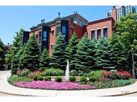 501 North Clinton Street Chicago IL 60654