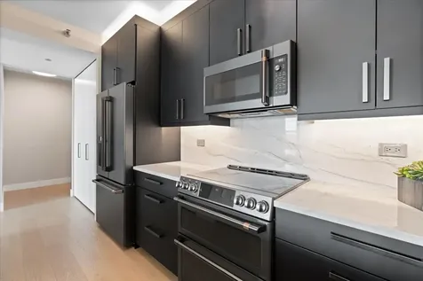 501 North Clinton Street Chicago IL 60654
