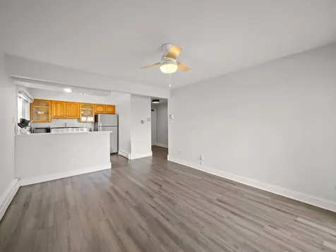 8820 North Western Avenue Des Plaines IL 60016