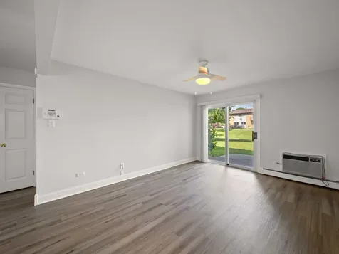 8820 North Western Avenue Des Plaines IL 60016