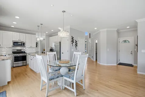 2457 Bryn Mawr Lane Crystal Lake IL 60014