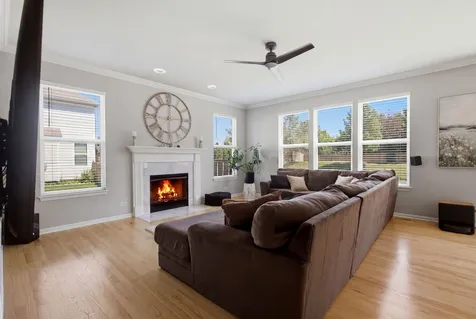 2457 Bryn Mawr Lane Crystal Lake IL 60014