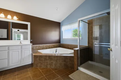 2457 Bryn Mawr Lane Crystal Lake IL 60014