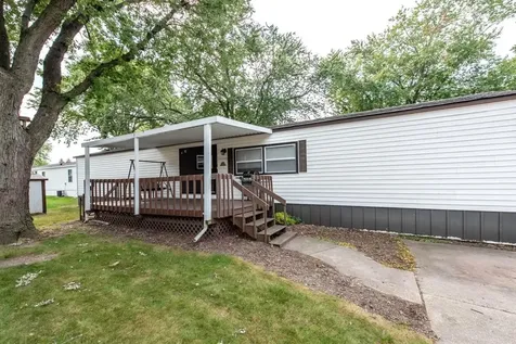 3285 Meadow Drive Park City IL 60085