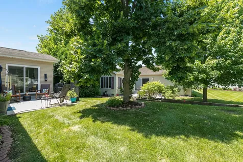 3206 Whirlaway Court Grayslake IL 60030