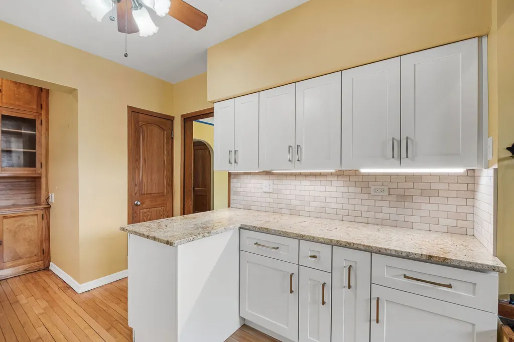 4938 North Hamlin Avenue Chicago IL 60625