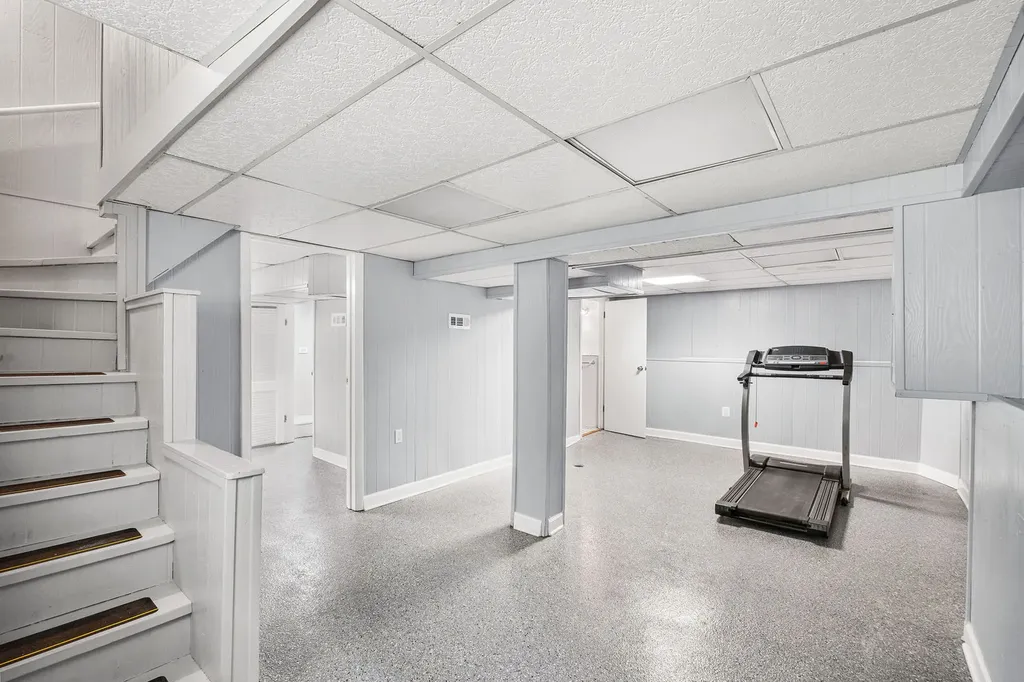 4938 North Hamlin Avenue Chicago IL 60625