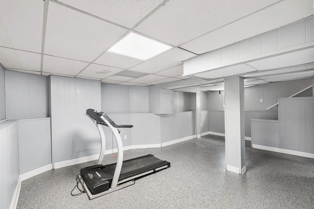 4938 North Hamlin Avenue Chicago IL 60625