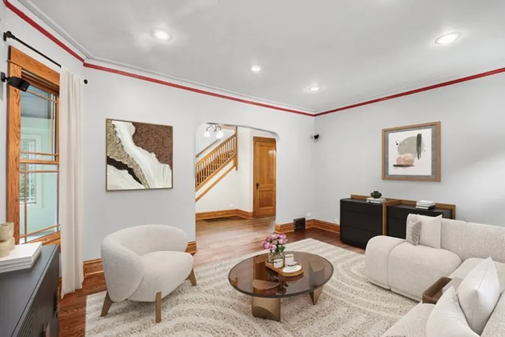 4938 North Hamlin Avenue Chicago IL 60625