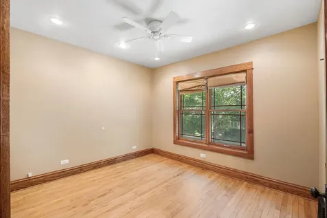 4938 North Hamlin Avenue Chicago IL 60625