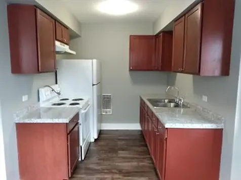3301 Colgate Avenue Zion IL 60099