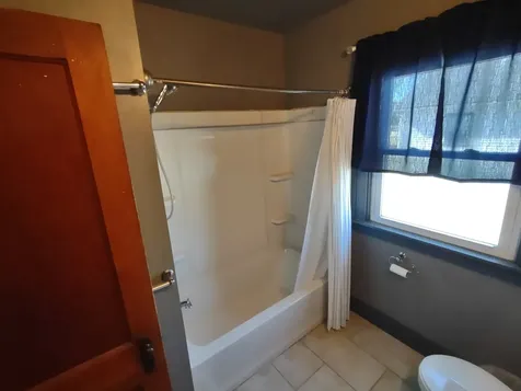 912 Douglas Street Morris IL 60450
