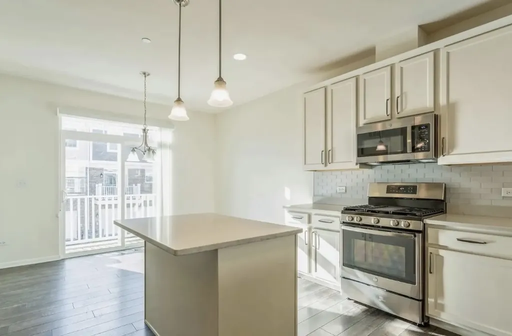 4443 Monroe Court Naperville IL 60564