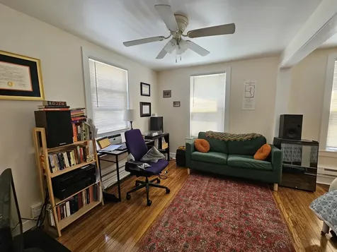 7328 North Honore Street Chicago IL 60626