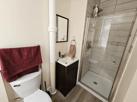 7328 North Honore Street Chicago IL 60626
