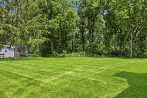 2160 Park Circle Dixon IL 61021