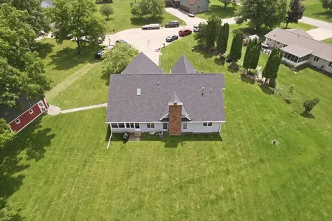 2160 Park Circle Dixon IL 61021