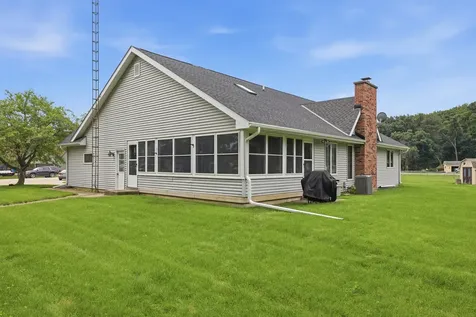 2160 Park Circle Dixon IL 61021
