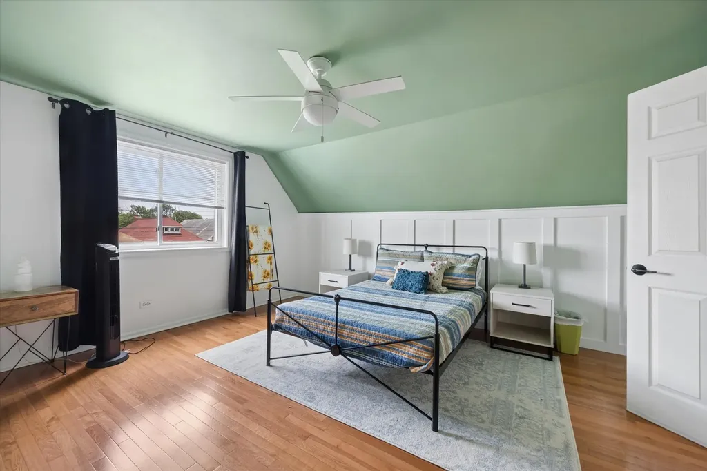 6429 South Tripp Avenue Chicago IL 60629
