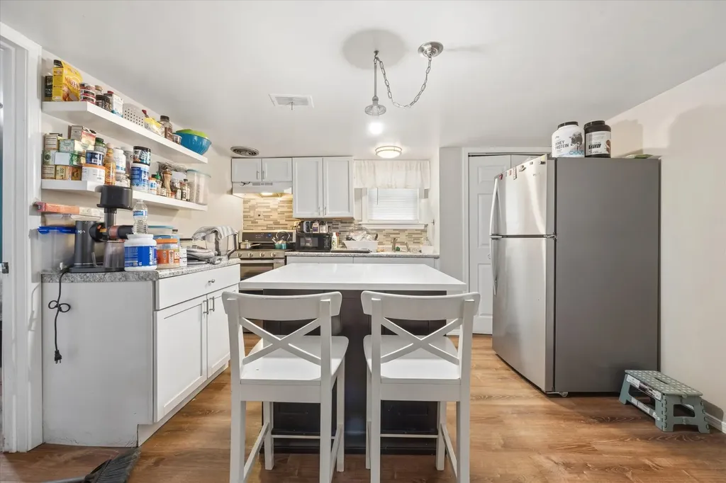 6429 South Tripp Avenue Chicago IL 60629